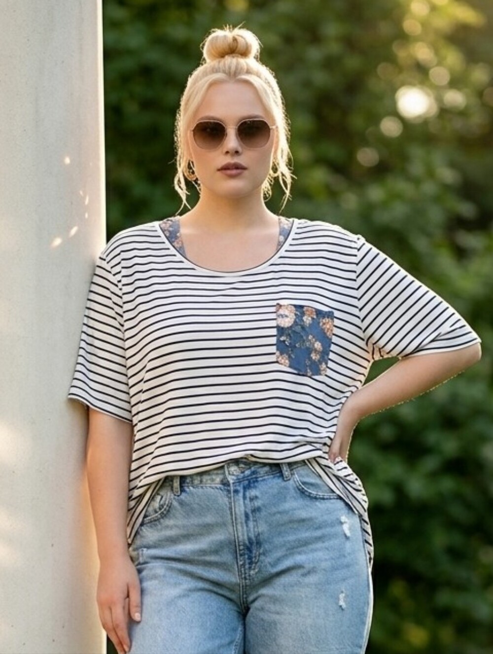 Cato 26/28 Plus Size White Striped Blue Floral Blouse Casual Knit Tee Summer Top